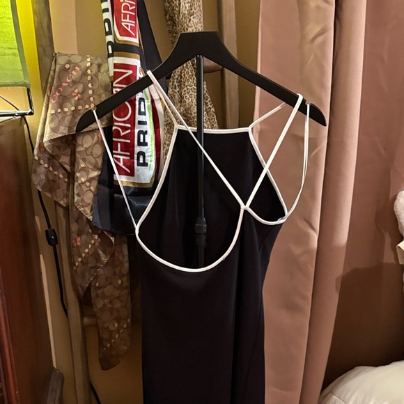 Zara Black Strapless Dress with White Trim - Picture 4 of 4